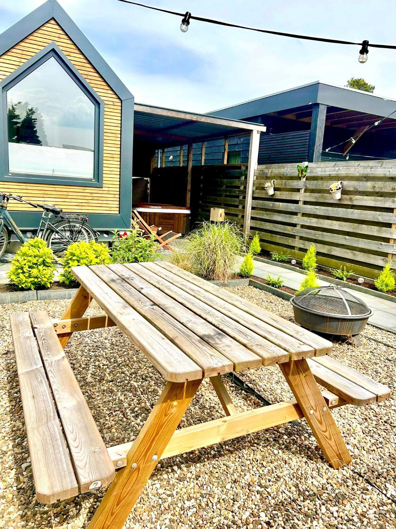Tiny House With Sauna & Jacuzzi Near Amsterdam Vijfhuizen Extérieur photo