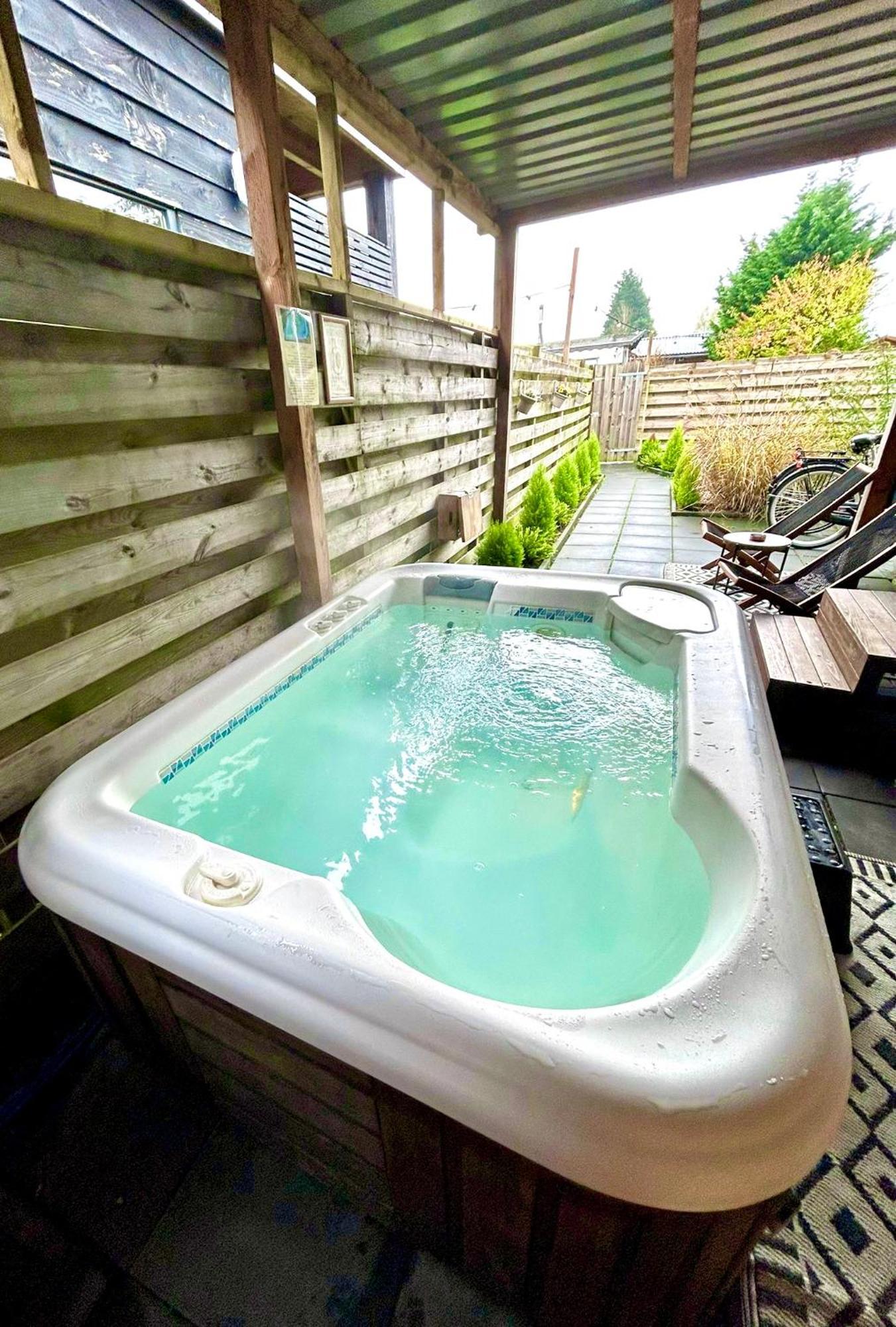 Tiny House With Sauna & Jacuzzi Near Amsterdam Vijfhuizen Extérieur photo